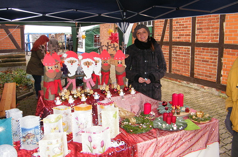 Weihnachtsmaenner und Gebasteltes